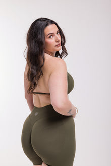 Short Olive Scrunch - Soleil du Sud