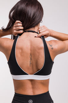 Brassière Noire Triangle à Rayures – Soleil du Sud